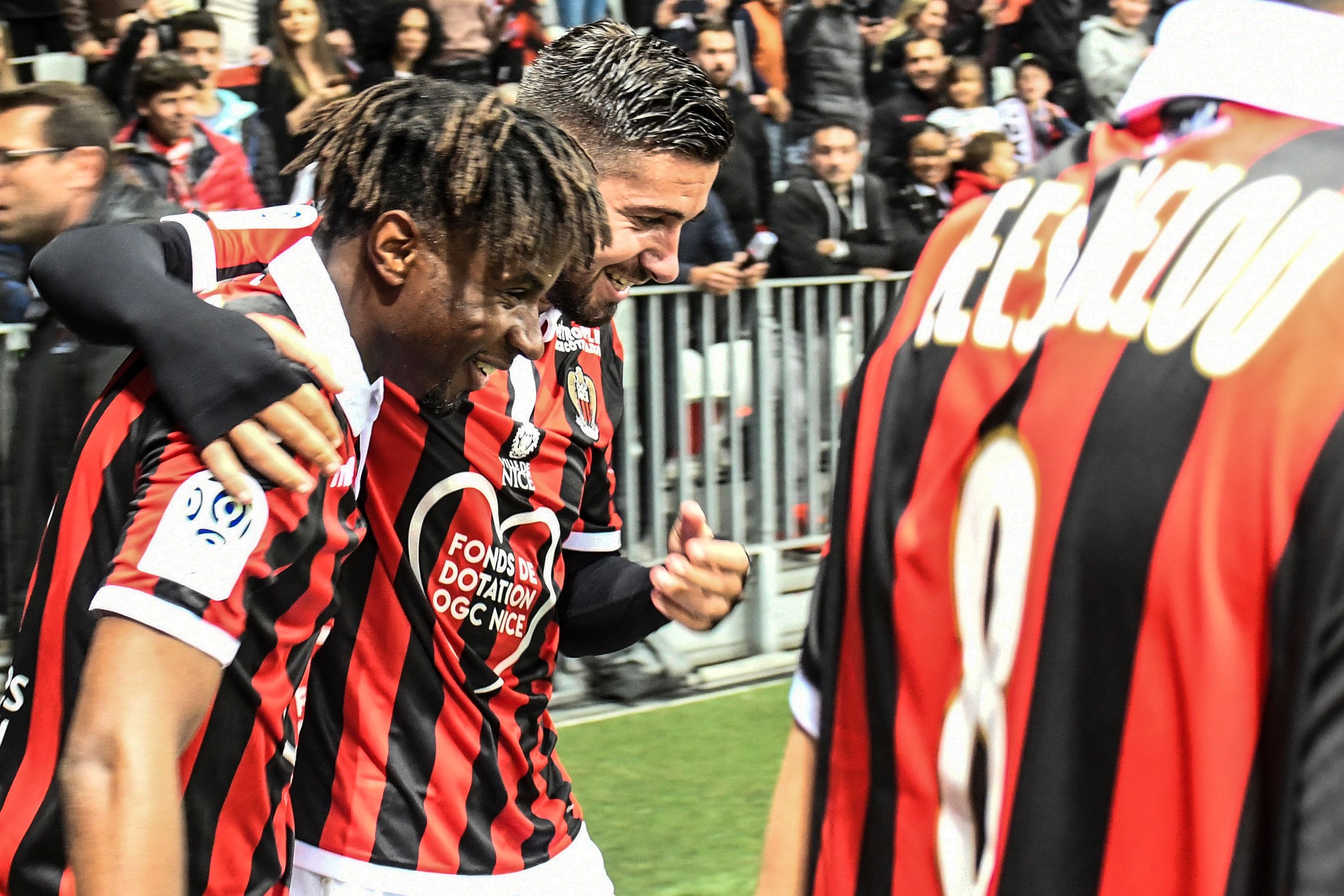 爱游戏中国-圣马克队在比赛中展现了锐不可挡的实力