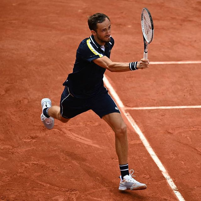 关于德国游泳选手刷新个人最佳，势不可挡的信息