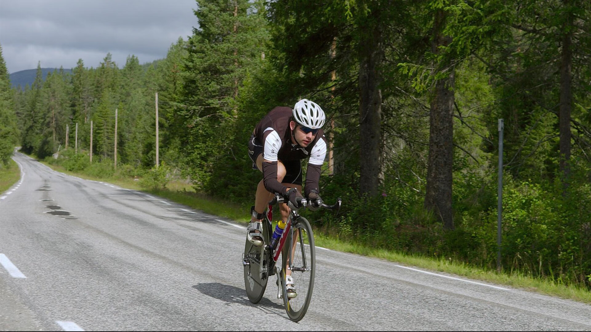 卡马文加爆发改写战局,拜仁淘汰赛惊险过关国米